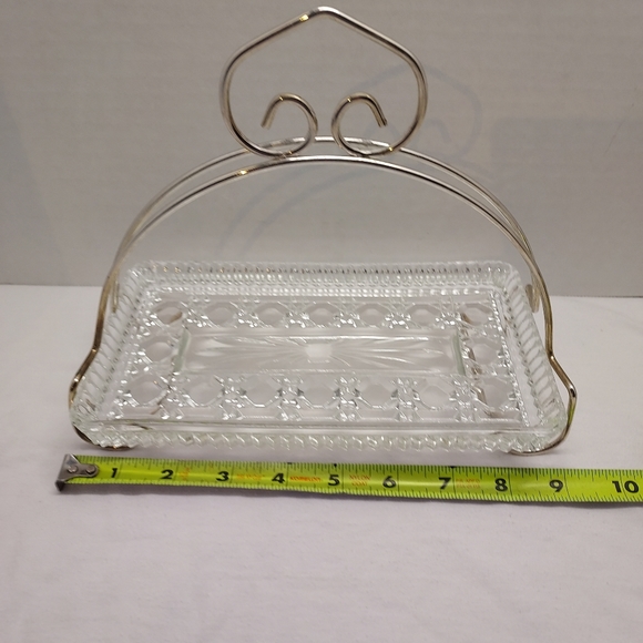 IrvinWare Serving Ensemble Windsor Glass and Silver Plated. In Good Condition. - Picture 7 of 9